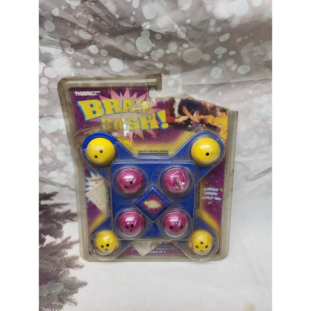 Vintage 1994 Tiger Electronics Brain Bash Voice Command Memory Game TESTED